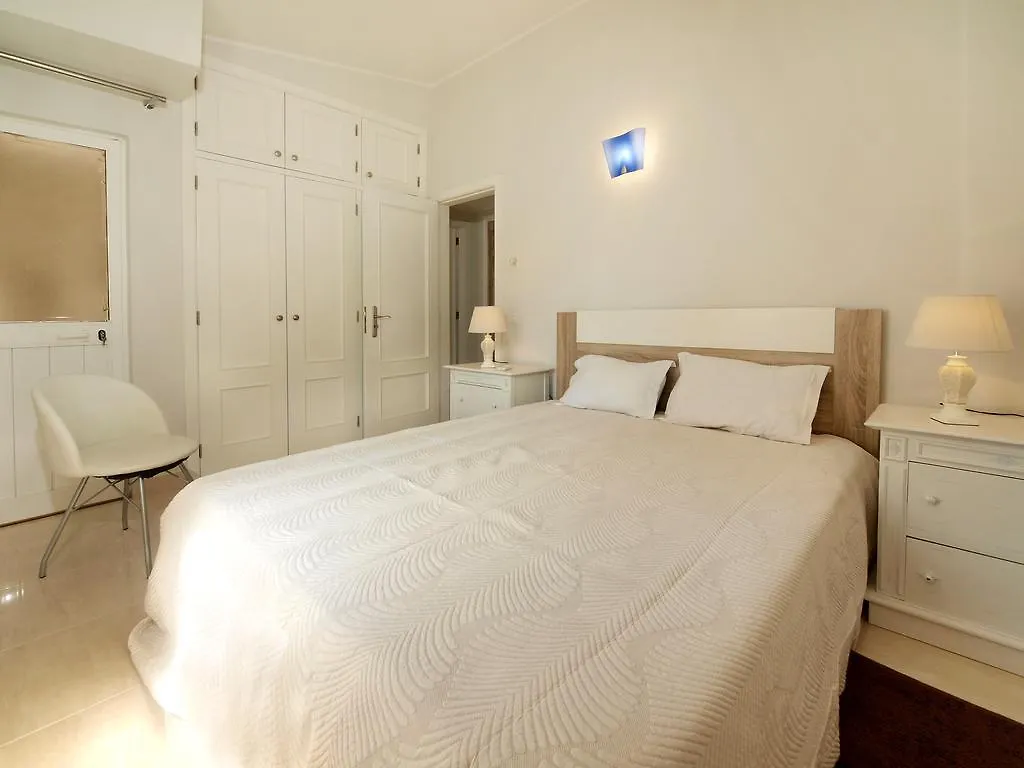 Apartment In Lagos 0*,